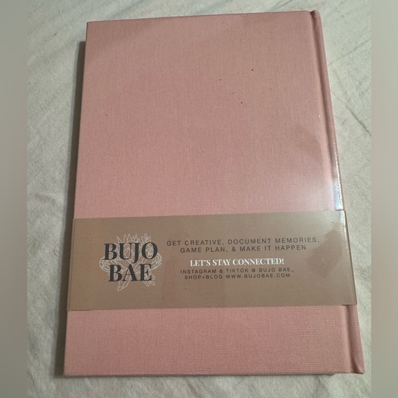 Pink 'Mama Magic' Dot Grid Notebook with linen har cover with Protea design - Picture 2 of 2